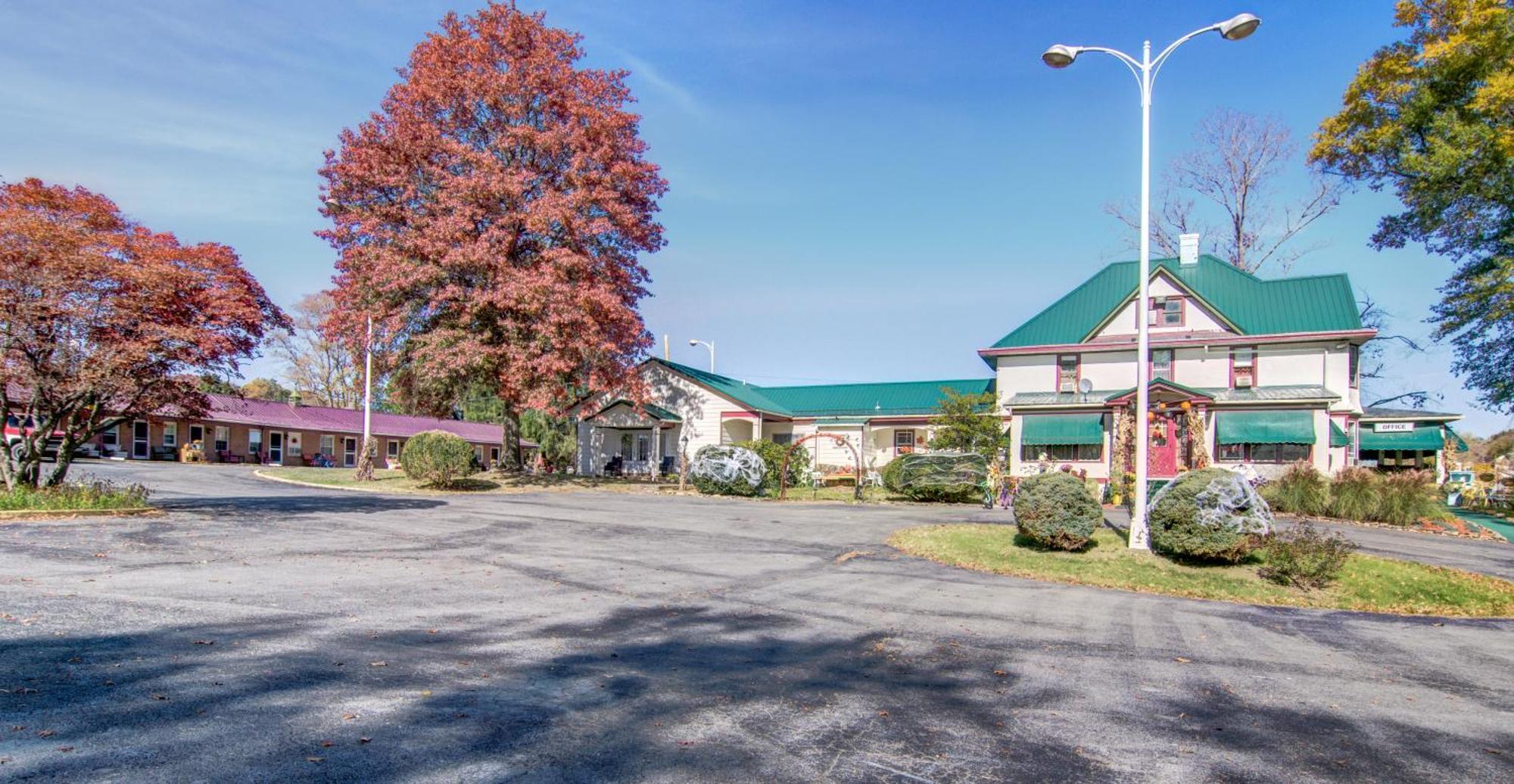 Hancock Motel Экстерьер фото