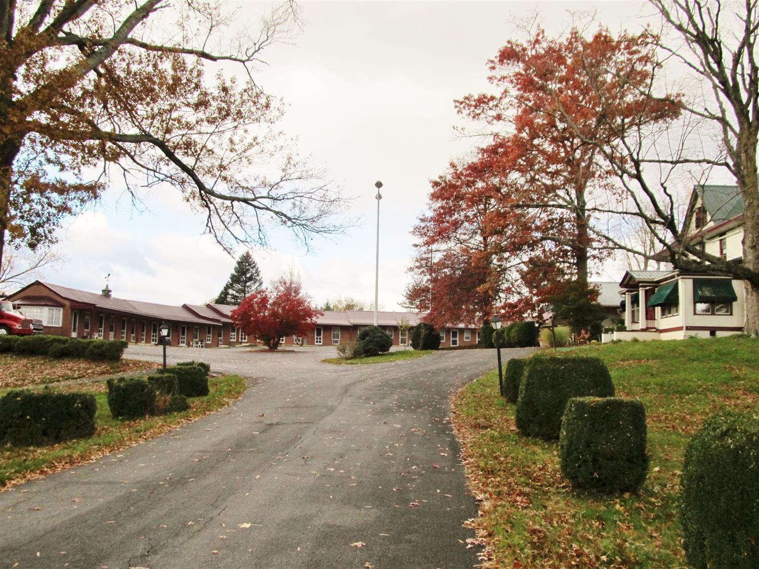 Hancock Motel Экстерьер фото