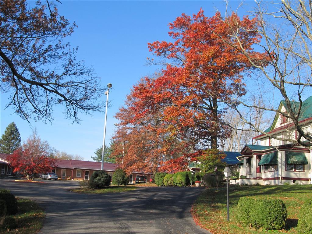 Hancock Motel Экстерьер фото